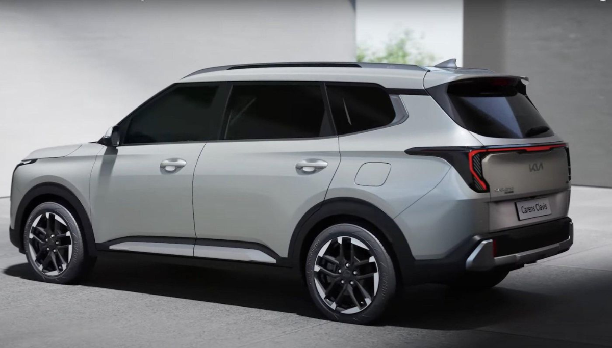 kia clavis 7 seater price in india